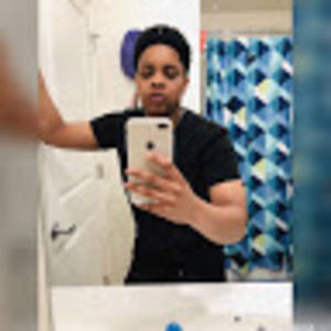 Meet your Posher, Chanel